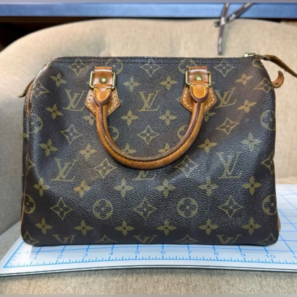Louis Vuitton Monogram Speedy 25 - Picture 11 of 14